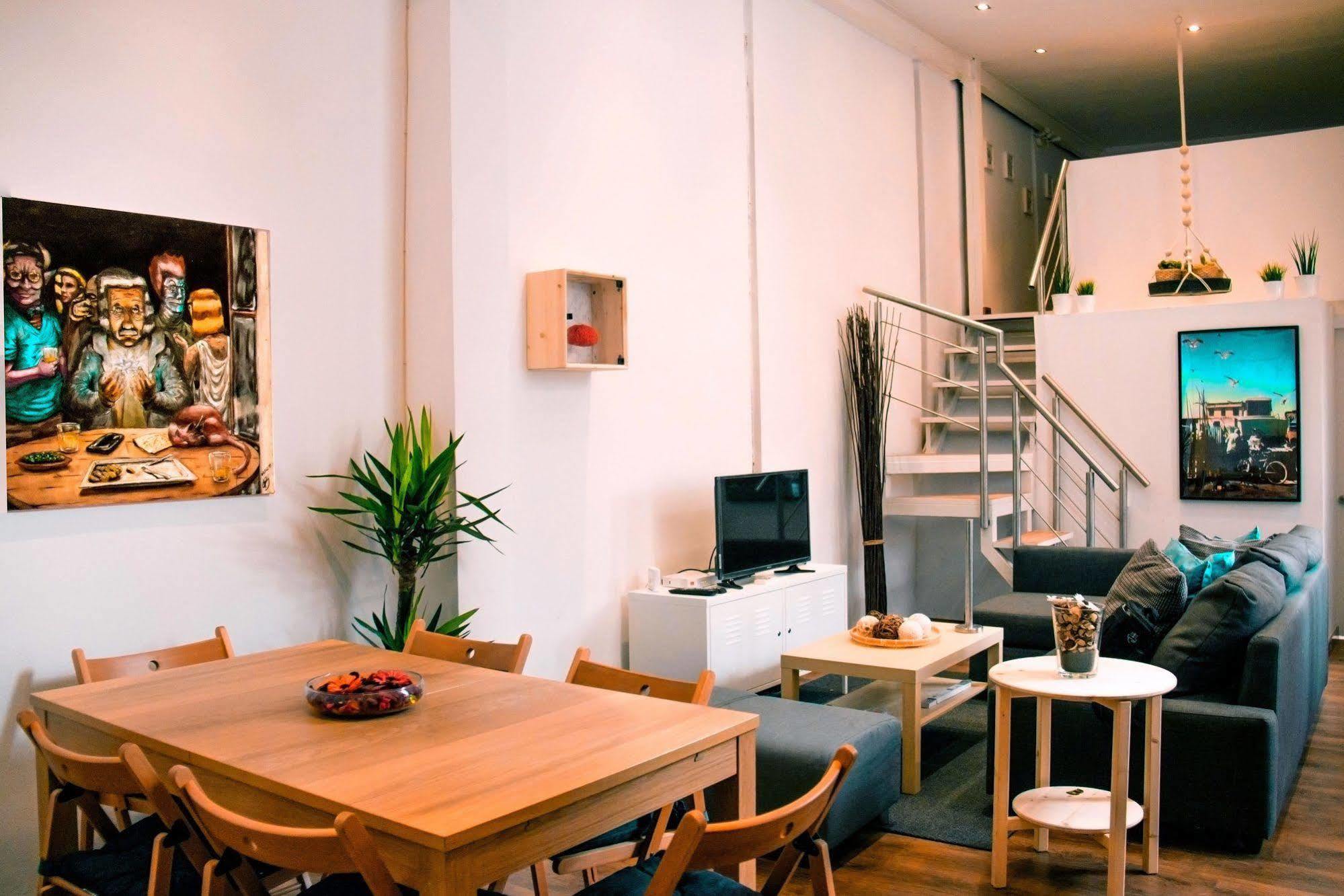 Lollipop Flats City Centre Suite มาดริด ภายนอก รูปภาพ
