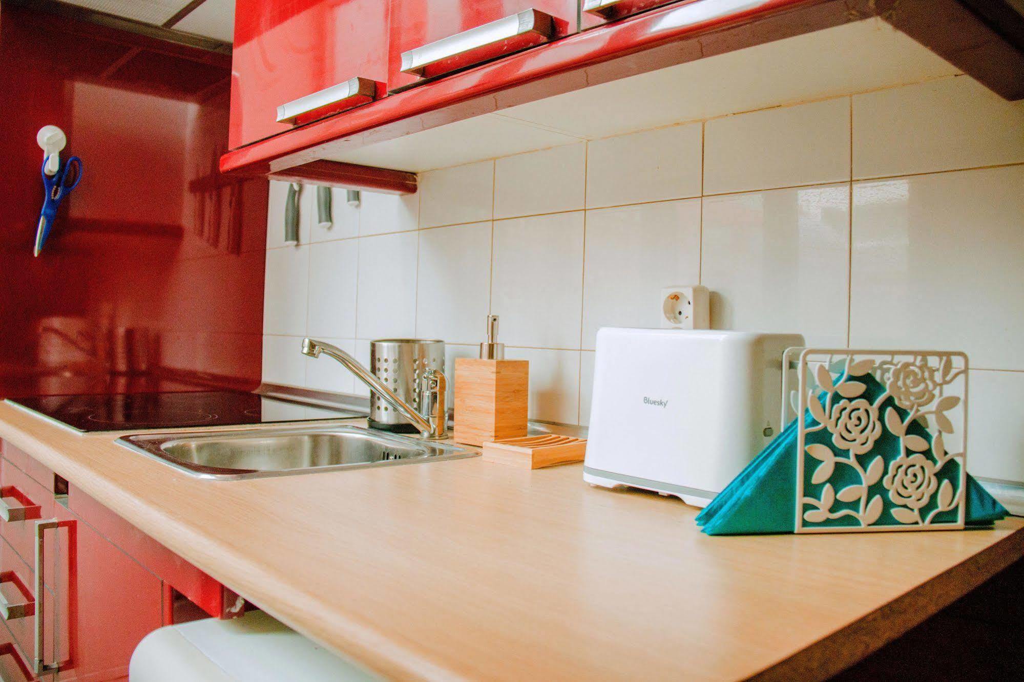 Lollipop Flats City Centre Suite มาดริด ภายนอก รูปภาพ