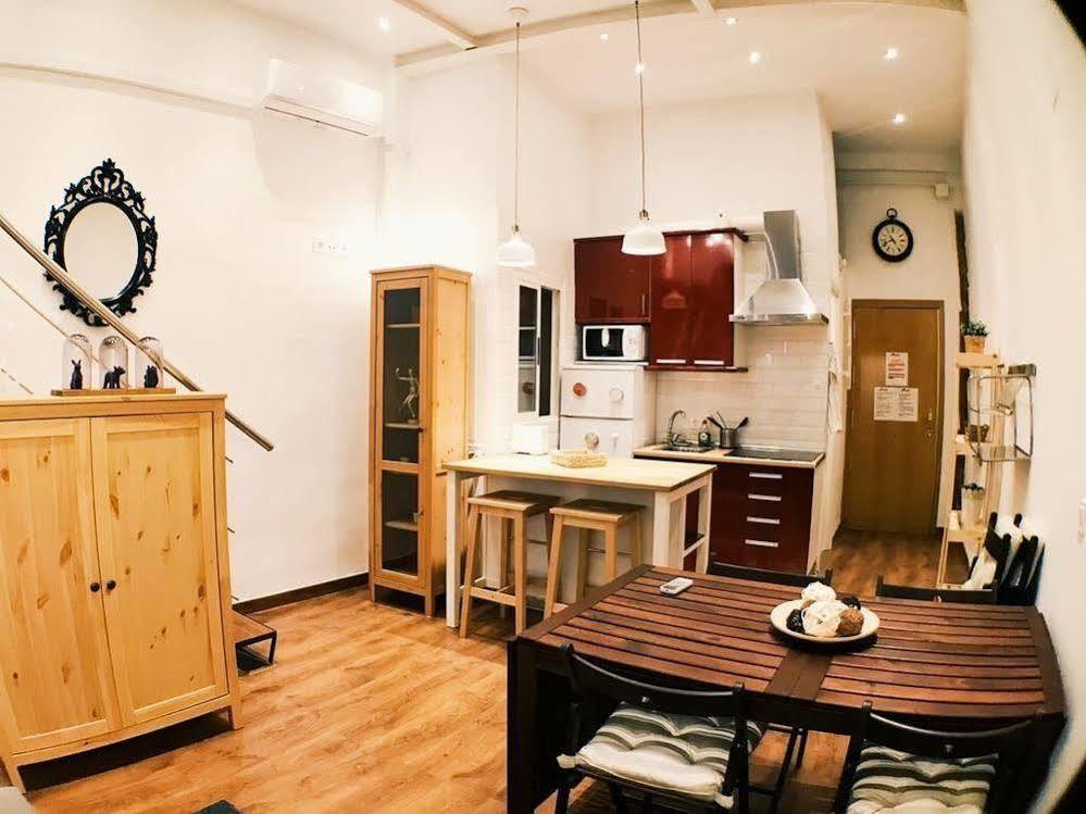 Lollipop Flats City Centre Suite มาดริด ภายนอก รูปภาพ